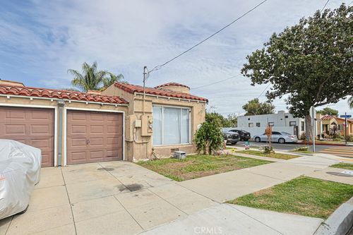 103 W 51st St, Long Beach, CA, 90805-6305 | Card Image