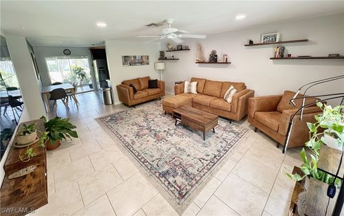 10-171 Crown Dr, NAPLES, FL, 34110-5704 | Card Image