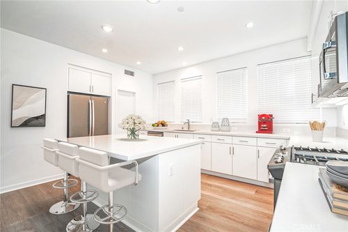 337 Placemark, Irvine, CA, 92614-0173 | Card Image