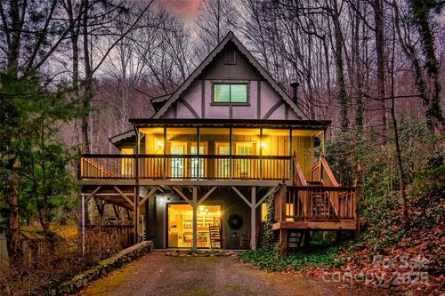 21 Christy Ln, Maggie Valley, NC, 28751-9607 | Card Image