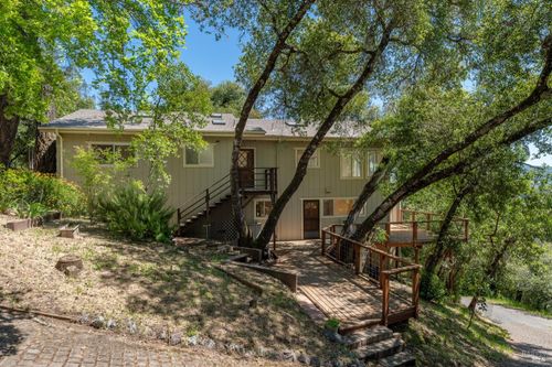 1380 Sanford Ranch Rd, Ukiah, CA, 95482-5246 | Card Image