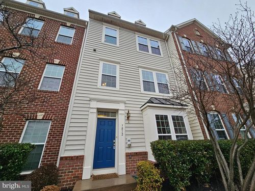 7012 Trek Way, GAINESVILLE, VA, 20155-3305 | Card Image