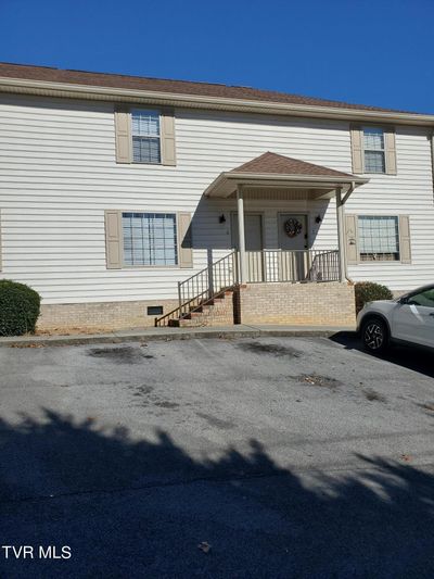 6 - 563 Boring Chapel Road, Condo with 2 bedrooms, 2 bathrooms and null parking in Johnson City TN | Image 1