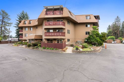 9020 N Country Homes Blvd, Spokane, WA, 99218-2032 | Card Image