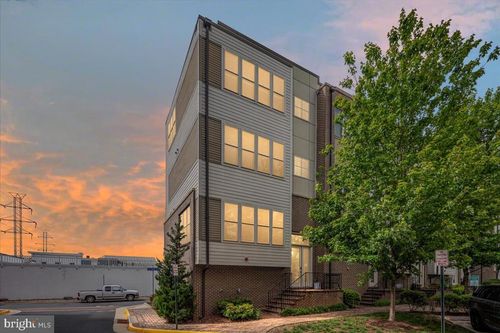 101 Dyer Ct, HERNDON, VA, 20170-4751 | Card Image