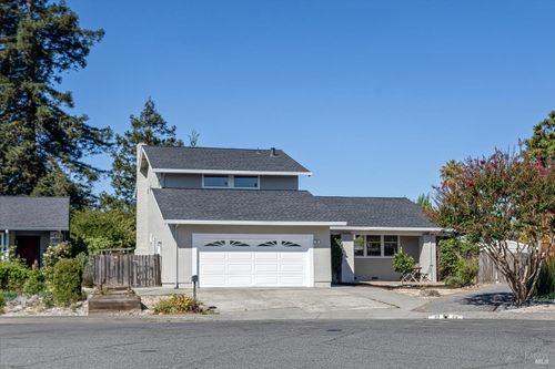 29 Palomino Ct, Petaluma, CA, 94954-4621 | Card Image