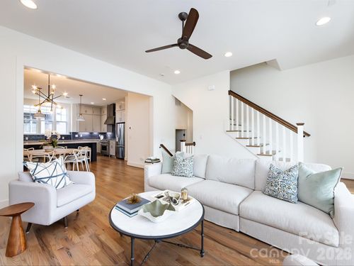 3022 Kalex Ct, Charlotte, NC, 28204-4304 | Card Image