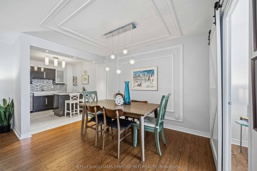 405-716 The Mall West, Toronto, ON, M9C4X6 | Card Image