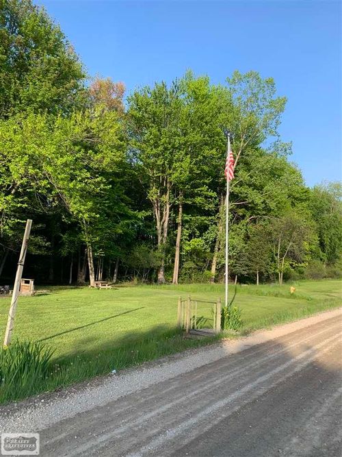 1 Vandy Street, Harrison Charter Township, MI, 48080 | Card Image