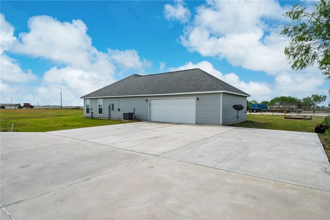 4331 Callicoatte Rd/ Fm Rd 1694, House other with 4 bedrooms, 3 bathrooms and null parking in Robstown TX | Image 29
