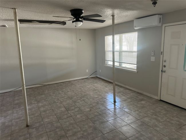801 E Gentry St, House other with 3 bedrooms, 2 bathrooms and null parking in Hamilton TX | Image 16