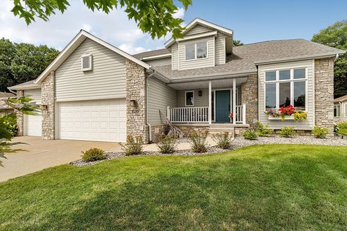 1070 Sunwood Park Ln, Waite Park, MN, 56387-1765 | Card Image