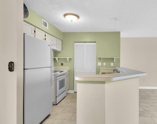 LVT Kitchen | Image 5