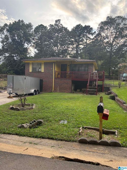 230 Marsh Ave, Hueytown, AL, 35023-1740 | Card Image