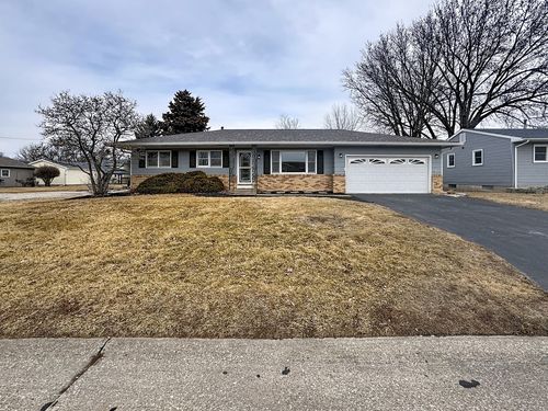 1005 5th Street A, Hampton, IL, 61256-9626 | Card Image