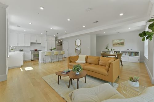 apt-3-59 Addington Rd, Brookline, MA, 02445-4582 | Card Image