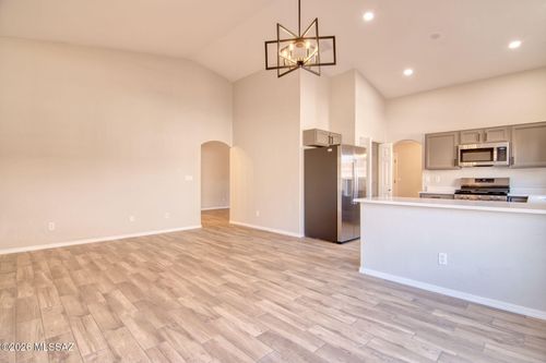 9600 E Paseo San Rosendo, Tucson, AZ, 85747-5004 | Card Image