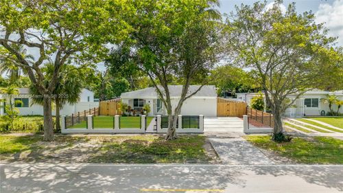 12245 Nw 2nd Ave, North Miami, FL, 33168-4528 | Card Image