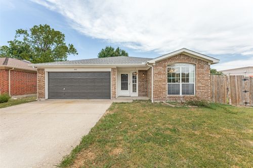 200 Cutting Horse Ln, Keller, TX, 76248-3115 | Card Image