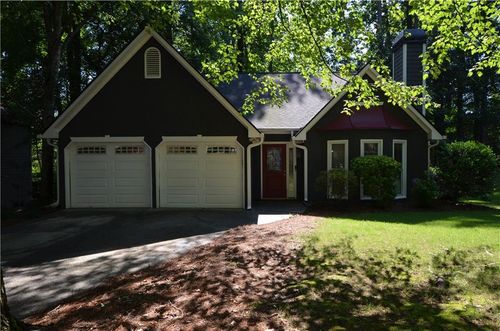 3206 Country Walk Dr, Powder Springs, GA, 30127-3843 | Card Image