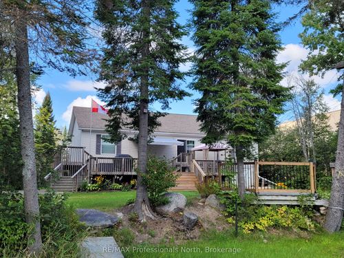 537 Spring Hill Rd, Burks Falls, ON, P0A1C0 | Card Image