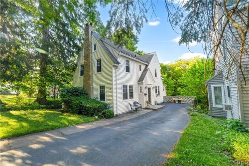 60 Paris Rd, New Hartford, NY, 13413-2316 | Card Image