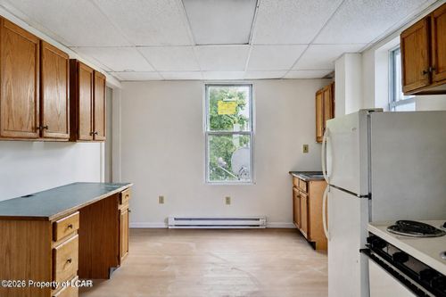 apt-2-538 Carson St, Hazleton, PA, 18201-5206 | Card Image