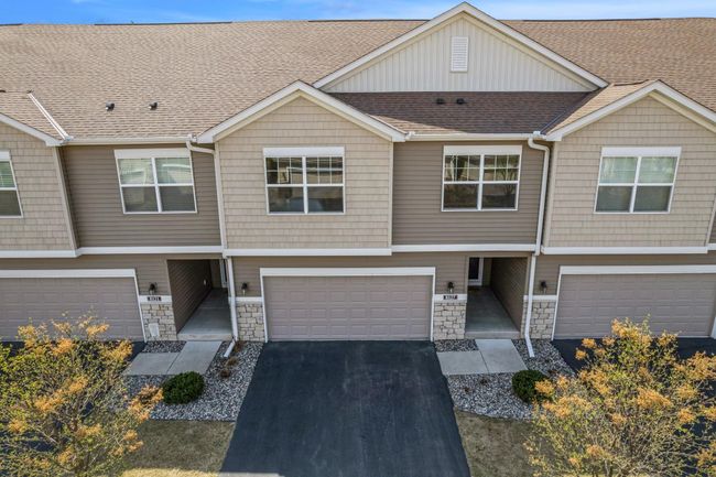Opportunity awaits in this well-built townhome that's modern & move-in ready! | Image 32