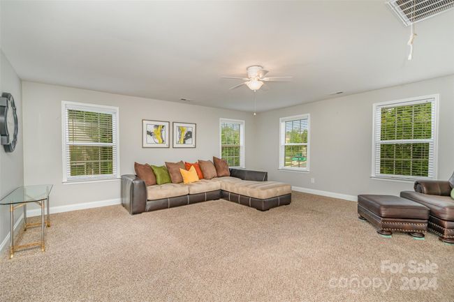 loft upstairs | Image 21
