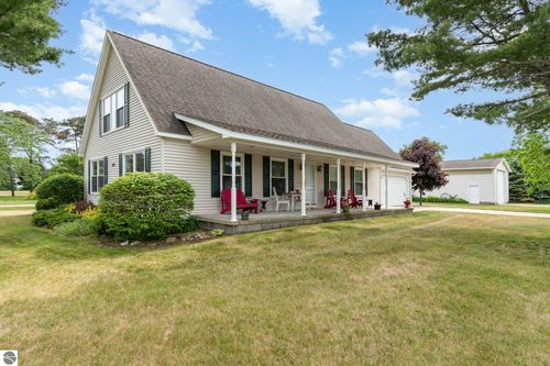 200 Harbor St, Oscoda, MI, 48750-1313 | Card Image