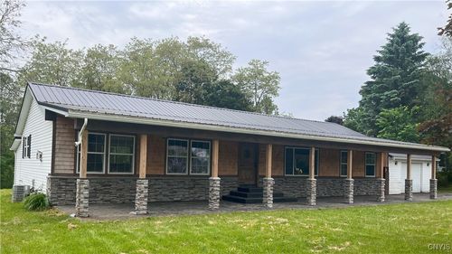 19 Hinman Rd, Pulaski, NY, 13142-2207 | Card Image