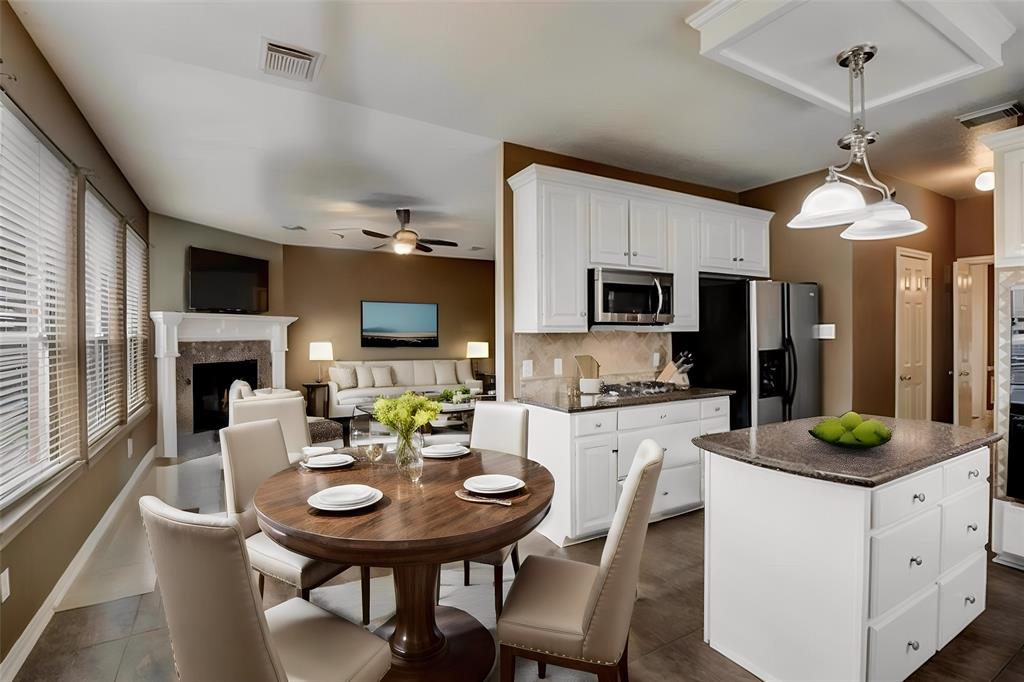 1622 Evergreen Lane, For Sale in Seabrook Zoocasa