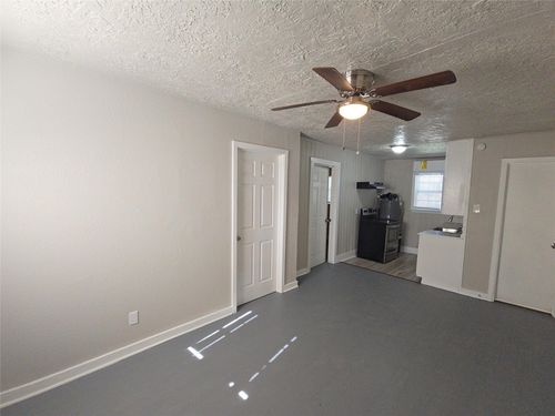 apt-2-3335 Tuam St, Houston, TX, 77004-3343 | Card Image