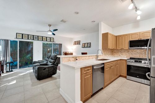 f4-1743 Ne 4th Ave, Fort Lauderdale, FL, 33305-3000 | Card Image