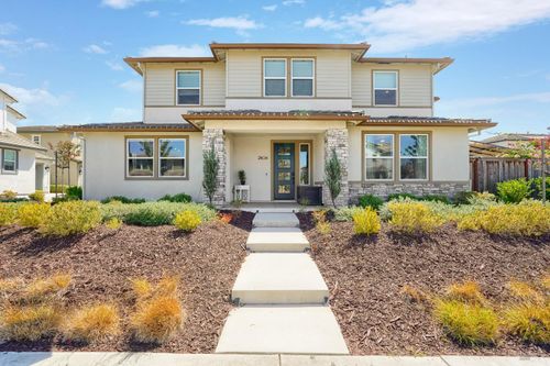 2404 Lake Club Dr, Fairfield, CA, 94533-7131 | Card Image