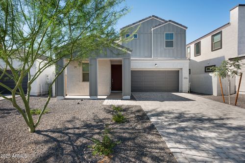 2326 E Levi Dr, Phoenix, AZ, 85040-2894 | Card Image