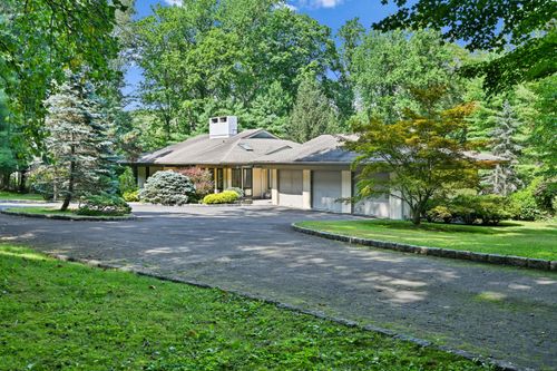 232 Sleepy Hollow Rd, New Canaan, CT, 06840-3215 | Card Image