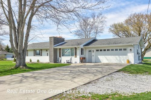 7130 Pierce Road, Tittabawassee Township, MI, 48623 | Card Image