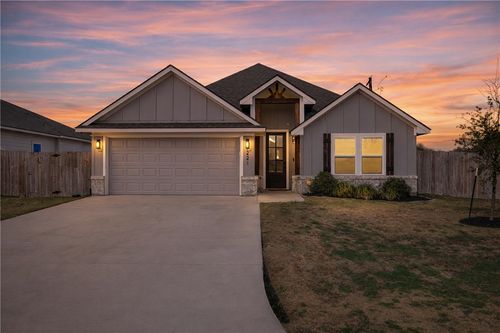 221 Brazos Bend, Snook, TX, 77878 | Card Image