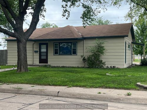 303 Nebraska Ave, Grand Island, NE, 68801-7921 | Card Image