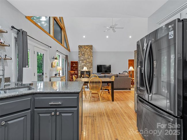 48 Grouse Thicket Rd, House other with 3 bedrooms, 3 bathrooms and null parking in Mars Hill NC | Image 13