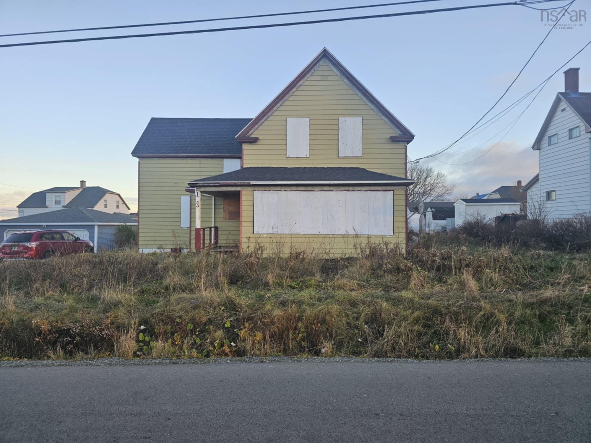 Residential in Glace Bay 3