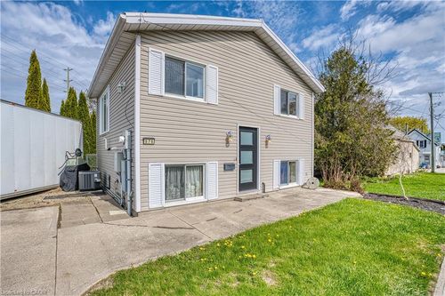 575 Salisbury Ave S, Listowel, ON, N4W1Y8 | Card Image