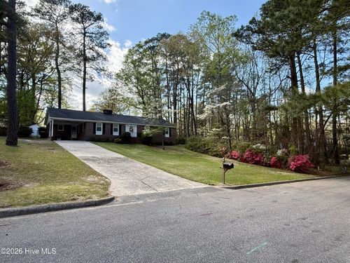 903 E Woodlawn Dr, Williamston, NC, 27892-1760 | Card Image
