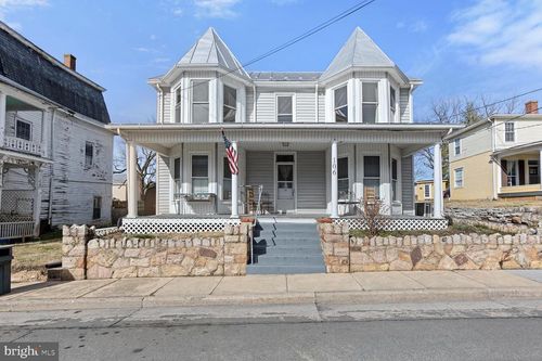 106 N Main St, EDINBURG, VA, 22824 | Card Image
