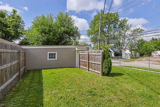 19800 Libby Rd, House other with 3 bedrooms, 2 bathrooms and null parking in Maple Heights OH | Image 24