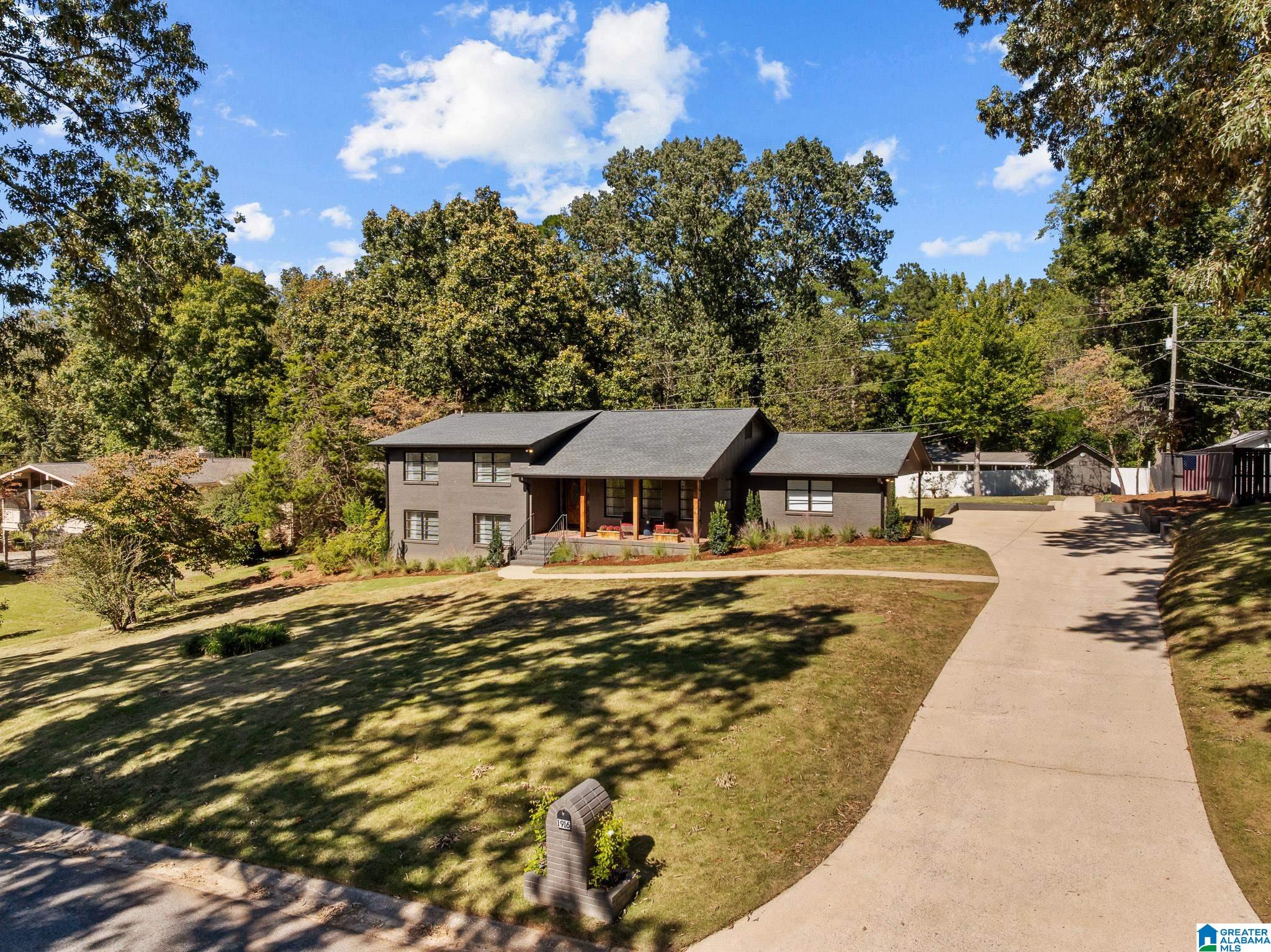 1916 Greenvale Rd, For Sale in Hoover - eXp Realty