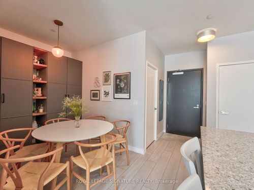 108-31 Tippett Rd, Toronto, ON, M3H0C8 | Card Image