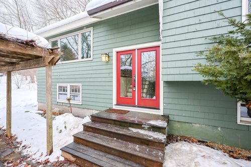 7 Hillcrest Dr, Acton, MA, 01720 | Card Image