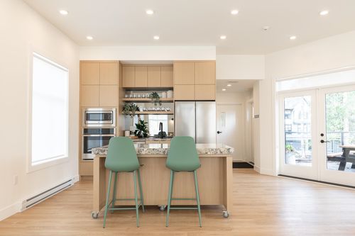 176-2350 165 St, Surrey, BC, V3Z1J9 | Card Image